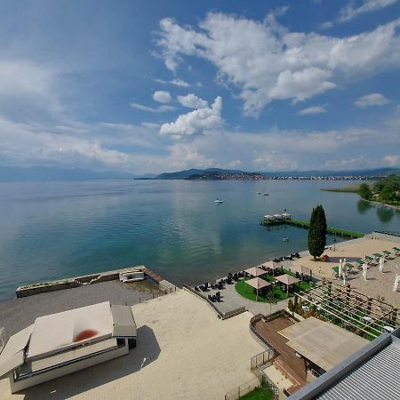 Park Queens Apartments Ohrid Bagian luar foto