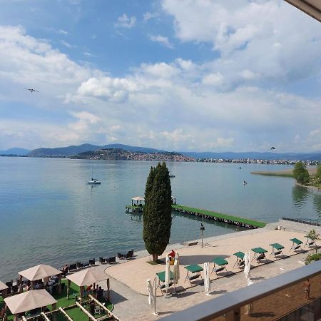 Park Queens Apartments Ohrid Bagian luar foto