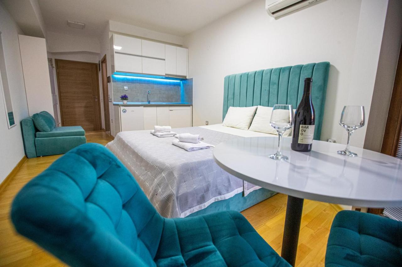 Park Queens Apartments Ohrid Bagian luar foto