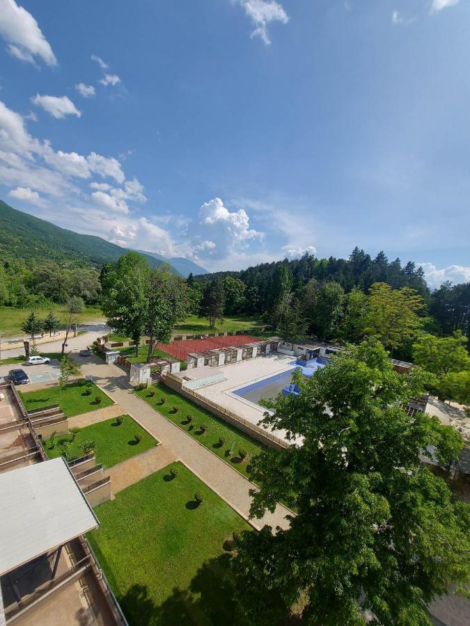 Park Queens Apartments Ohrid Bagian luar foto